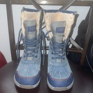 Boys UGG snow  boots